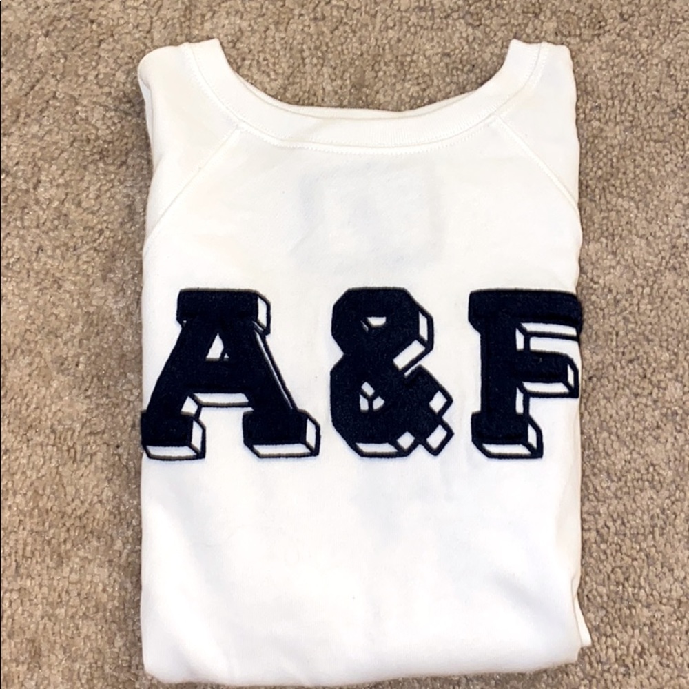 Long sleeve A&F top